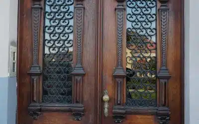 7 Signs It’s Time to Replace Your Front Wooden Door